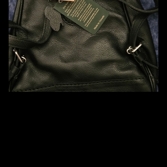 BNWT ROOTS CITY HIKING PACK - Picture 8 of 9